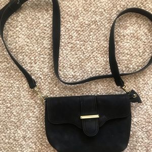 Crossbody Bag that turns into a Belt Bag